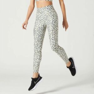 Wear It To Heart Wild Cheetah Leggings – XS (REVOLVE)